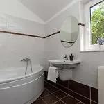 Castle - Five Bedroom With Swimming Pool Zadvarje