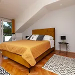 Villa Castle - Five Bedroom With Swimming Pool