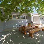 Villa Castle - Five Bedroom With Swimming Pool Zadvarje